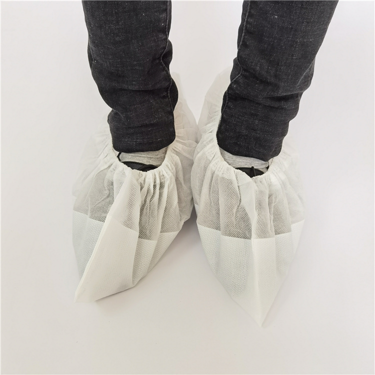 Disposable non woven water proof pp cpe shoe cover with sole